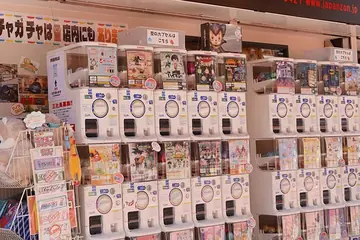 ジャパンゾン浅草店のガチャガチャ売り場